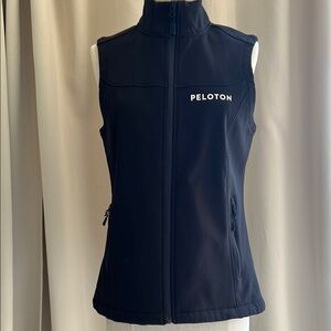 Like new! Peloton insulated vest size small